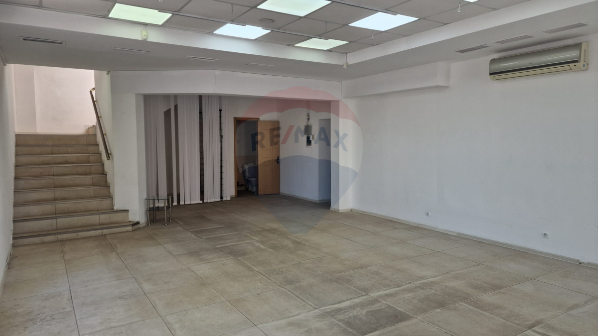 800 EUR