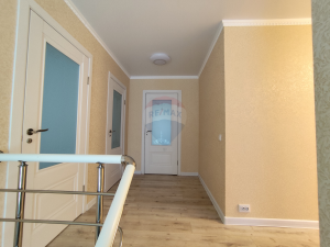 252.000 EUR