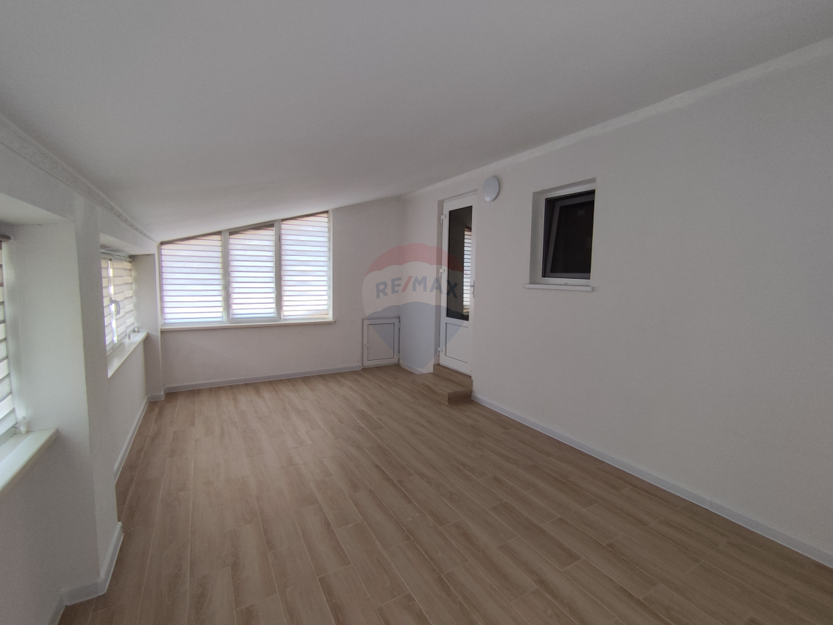 252.000 EUR
