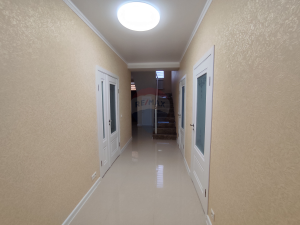 252.000 EUR