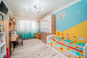 125.000 EUR