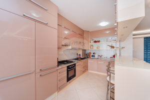 1.800 EUR