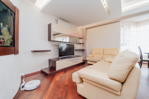 1.800 EUR