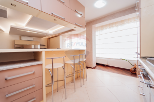 1.800 EUR
