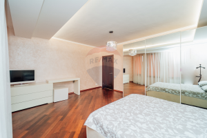 1.800 EUR