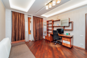 1.800 EUR