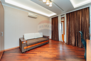 1.800 EUR