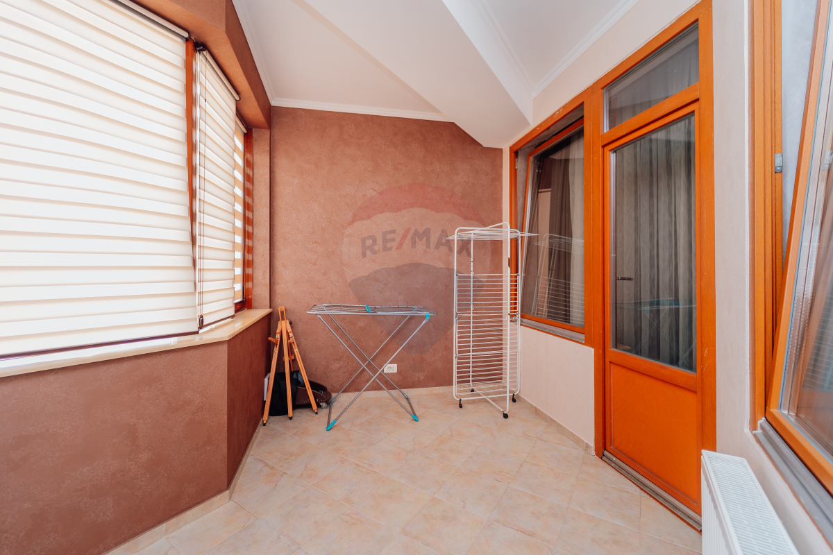 1.800 EUR