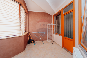 1.800 EUR
