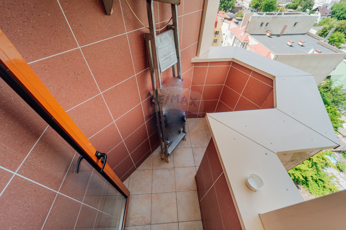 1.800 EUR
