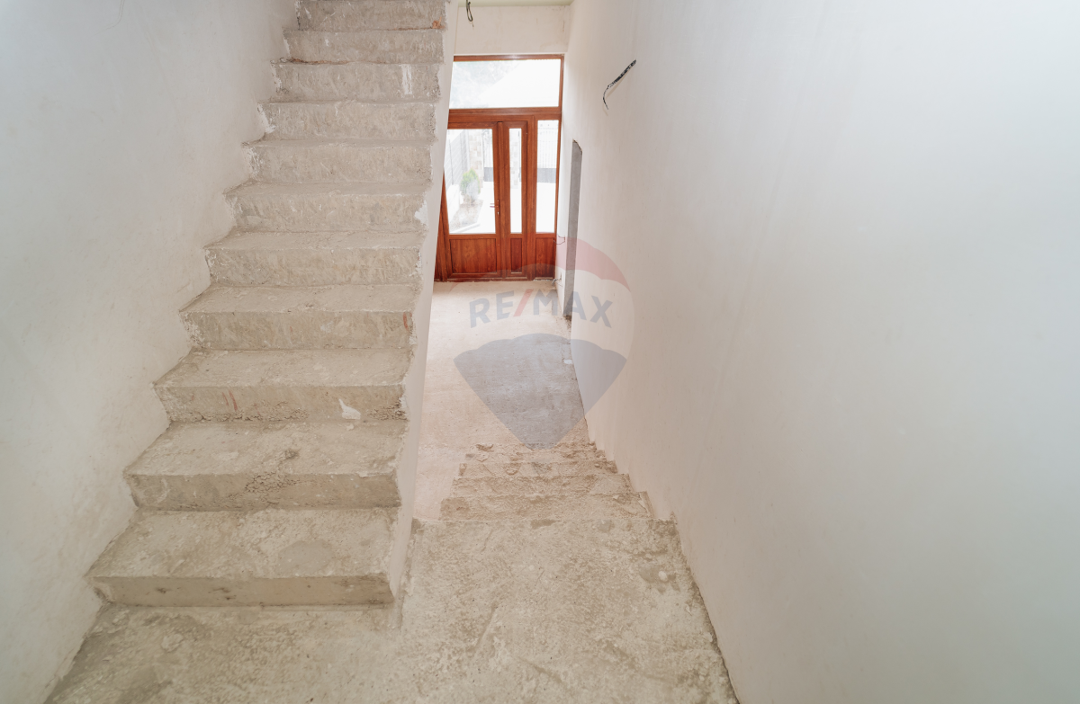 140.000 EUR