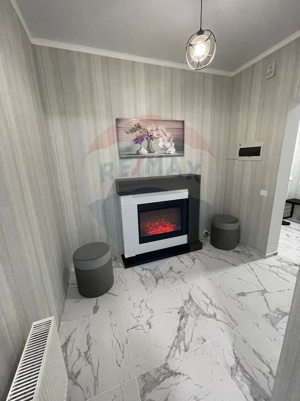850 EUR