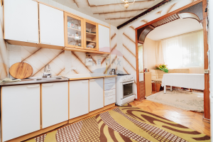 105.000 EUR