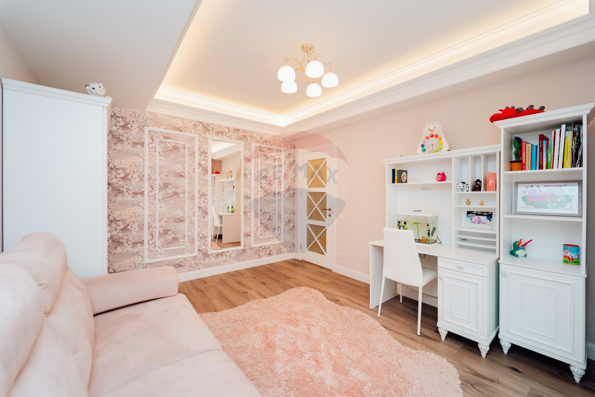290.000 EUR
