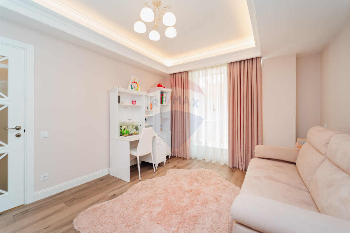 290.000 EUR
