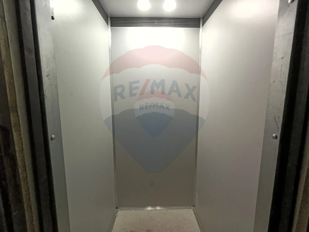 200 EUR