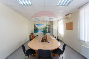 380.000 EUR