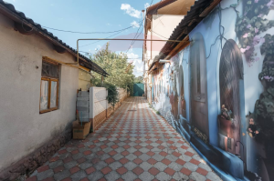380.000 EUR