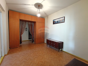 109.900 EUR