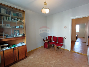 109.900 EUR