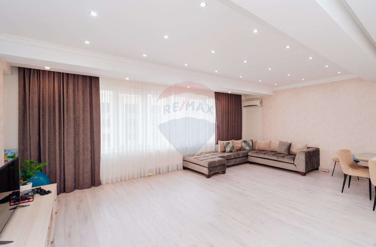 2.000 EUR