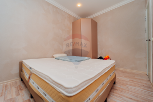 2.000 EUR