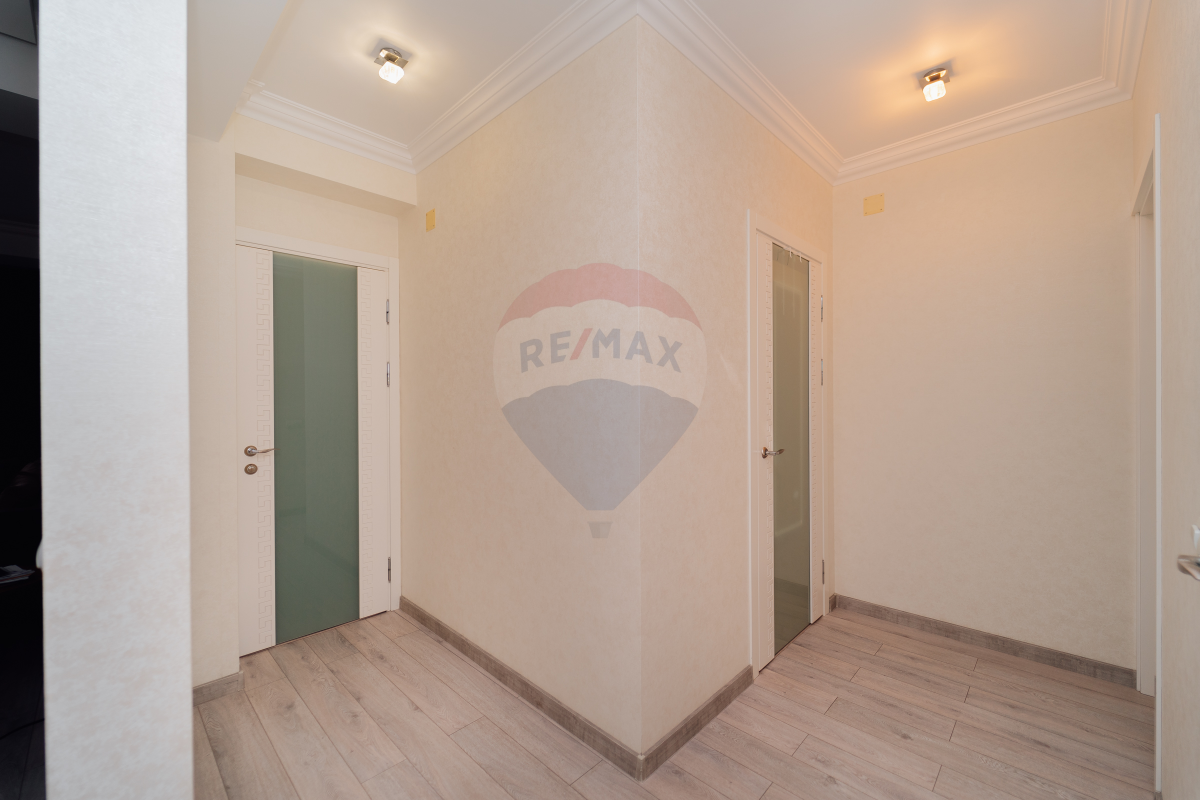 2.000 EUR