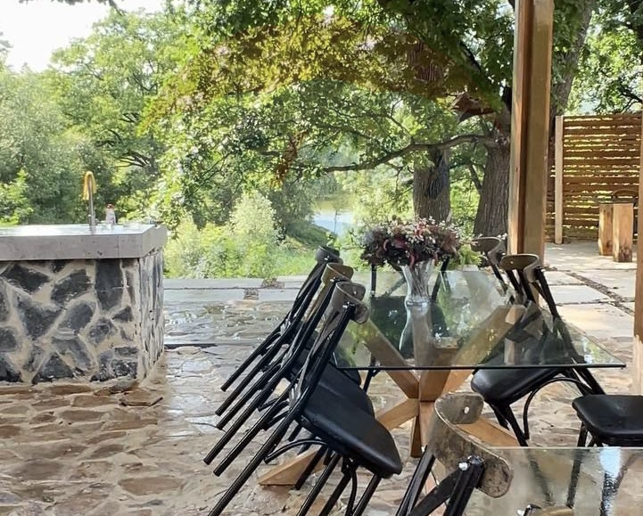 490.000 EUR