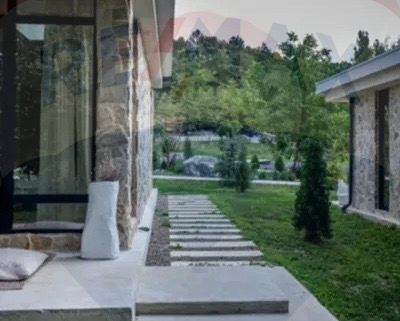 490.000 EUR