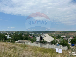 9.000 EUR