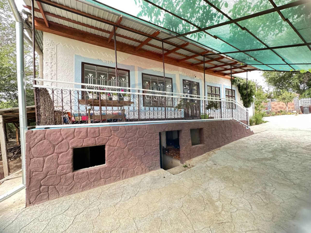 108.000 EUR