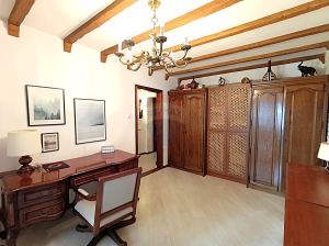 115.900 EUR