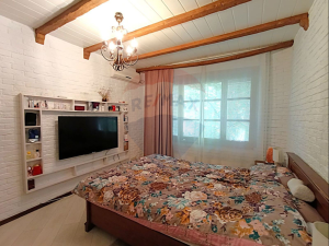 115.900 EUR