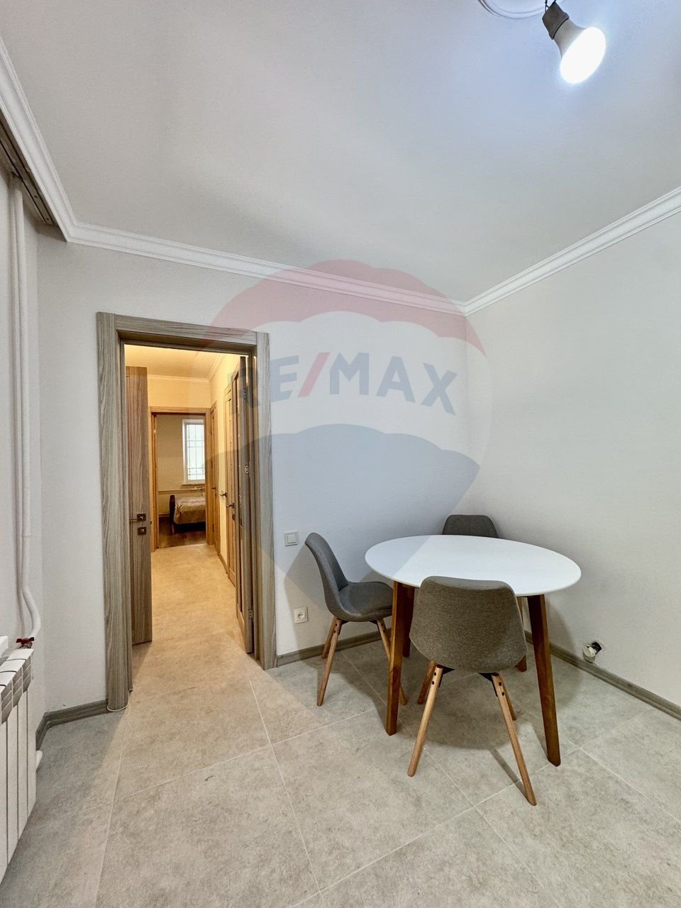 195.000 EUR