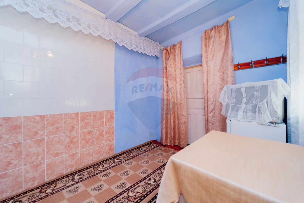 44.000 EUR
