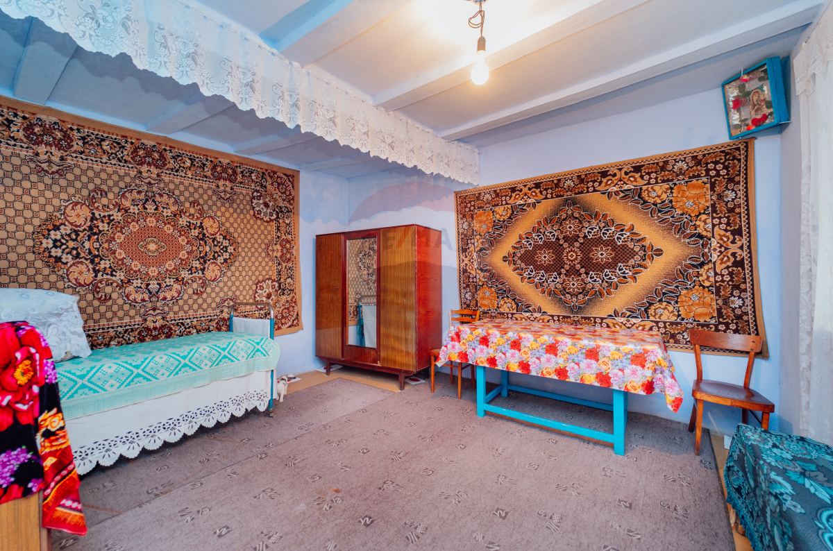 44.000 EUR
