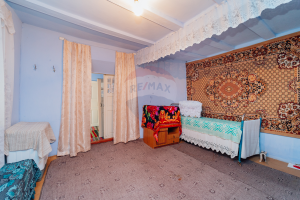44.000 EUR
