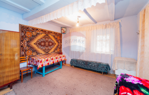 44.000 EUR