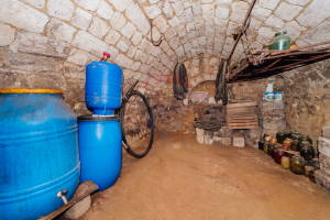 44.000 EUR