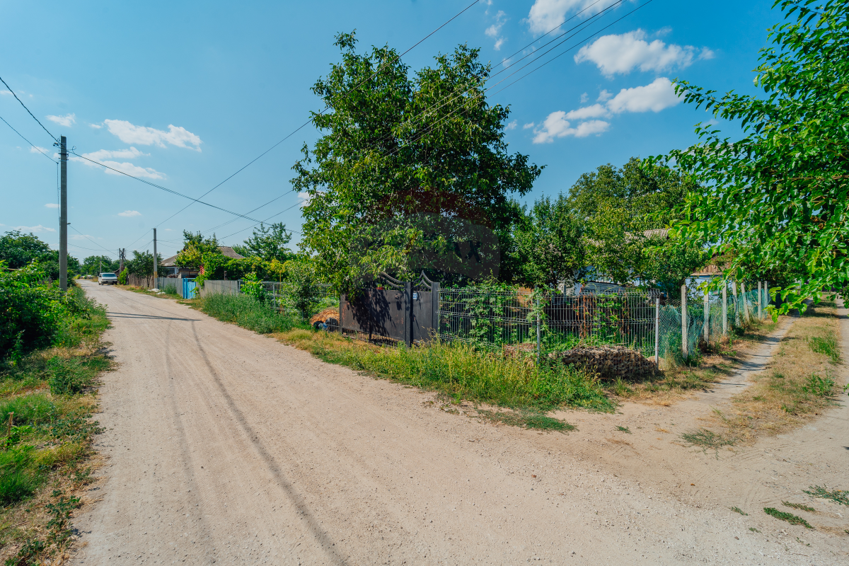 44.000 EUR