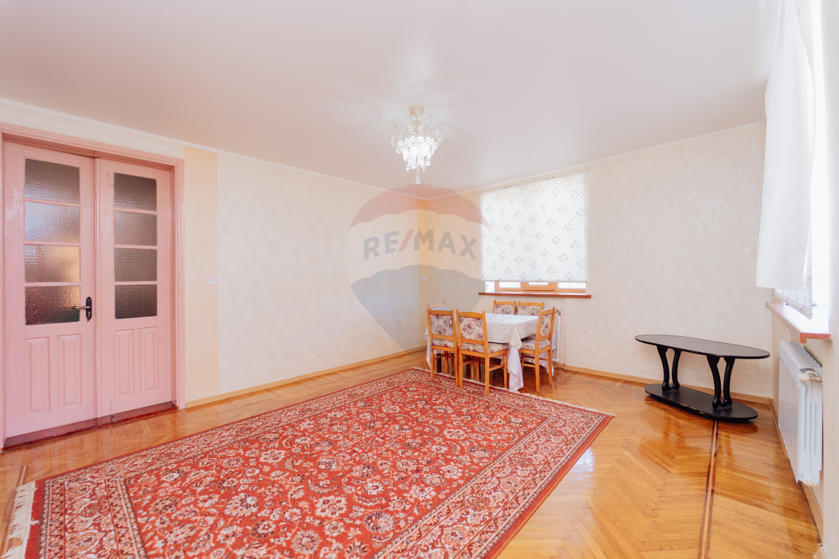 185.000 EUR