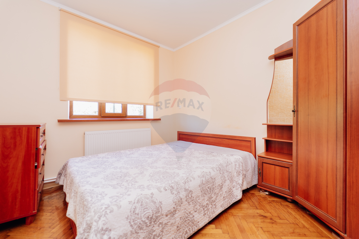 185.000 EUR