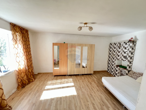 127.000 EUR