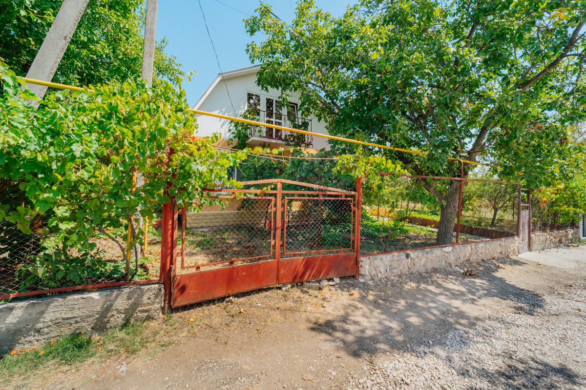 77.000 EUR