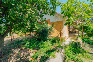 77.000 EUR