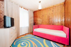 77.000 EUR
