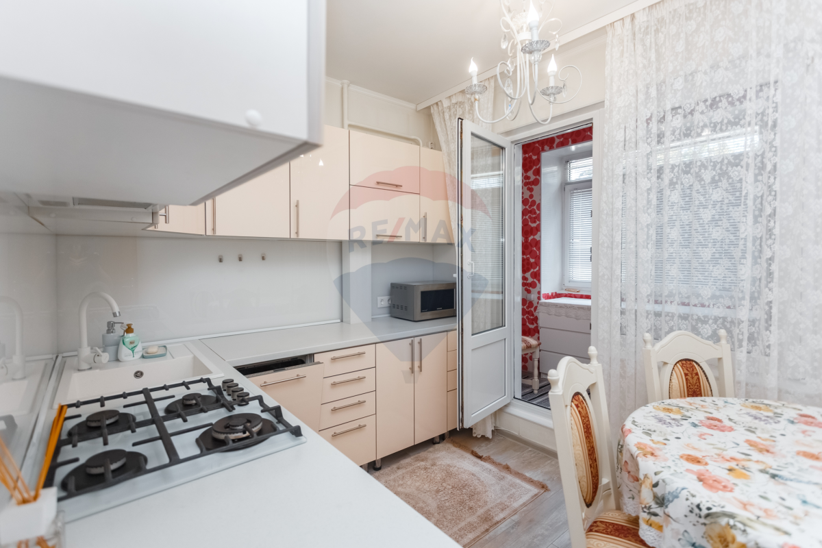 112.000 EUR