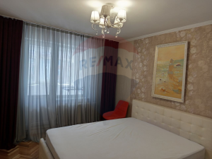 1.100 EUR