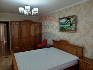 1.100 EUR