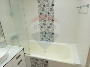 1.100 EUR
